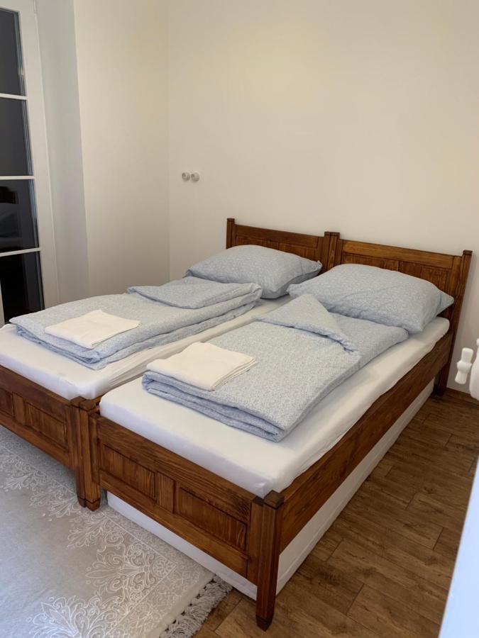 Szazesztendos Reveszhaz Apartman Szigetmonostor Bagian luar foto