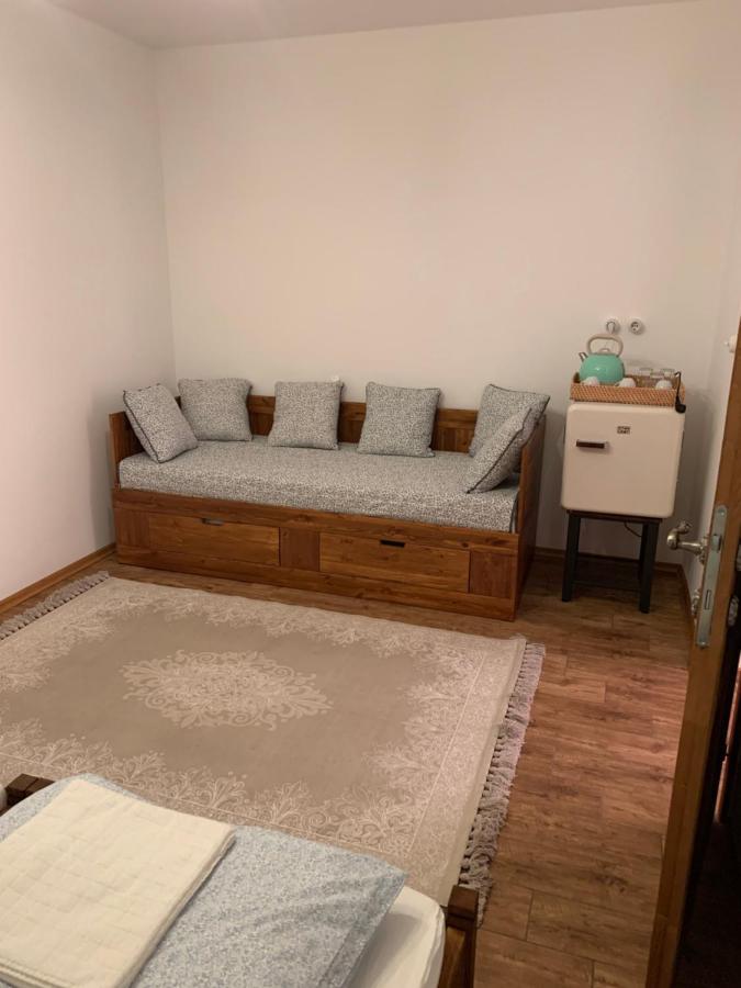 Szazesztendos Reveszhaz Apartman Szigetmonostor Bagian luar foto