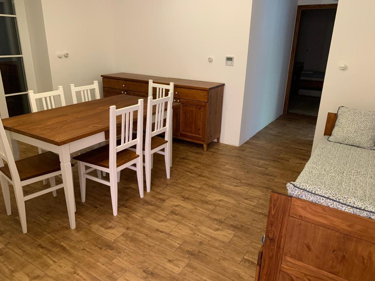 Szazesztendos Reveszhaz Apartman Szigetmonostor Bagian luar foto
