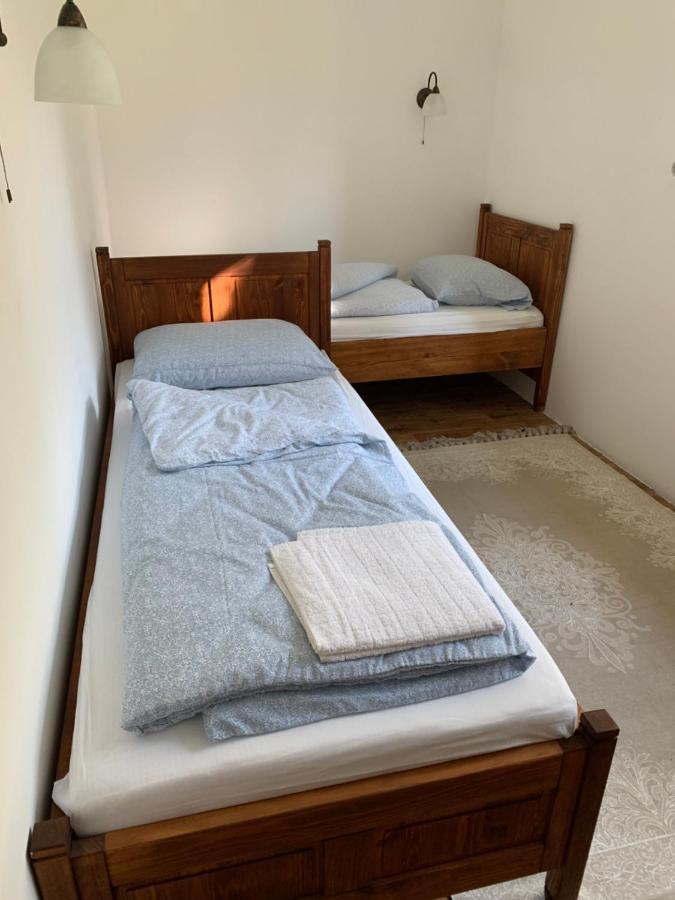 Szazesztendos Reveszhaz Apartman Szigetmonostor Bagian luar foto